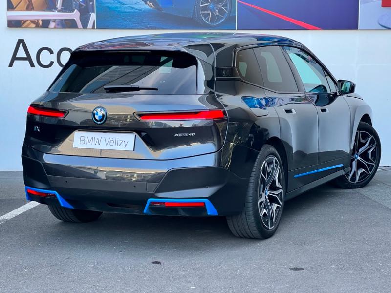 iX xDrive40