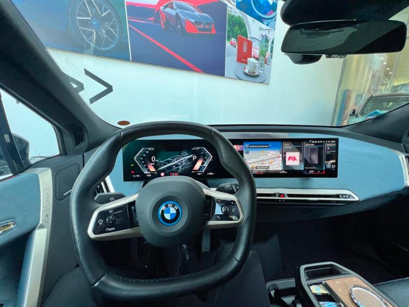 iX xDrive40