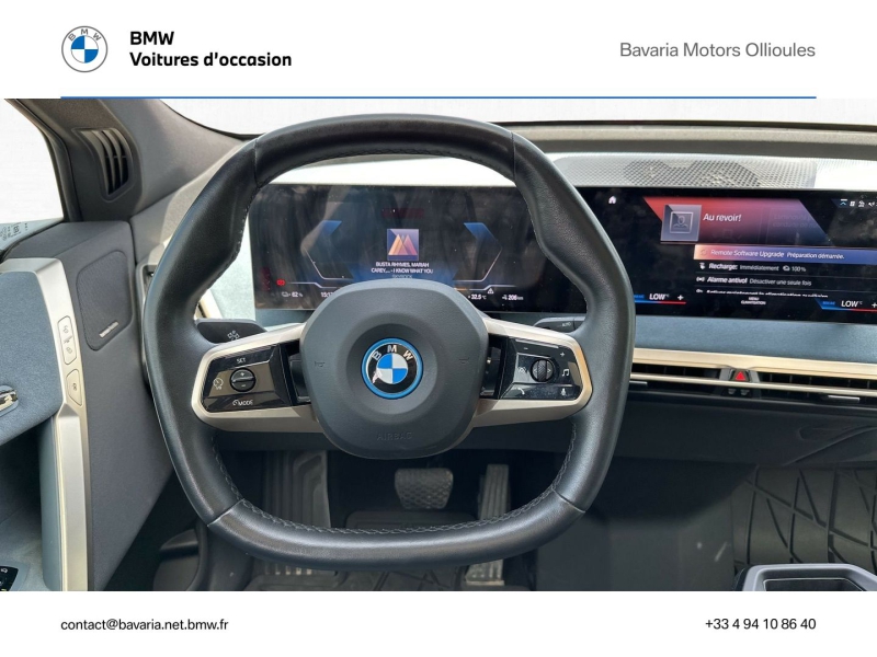 iX xDrive40
