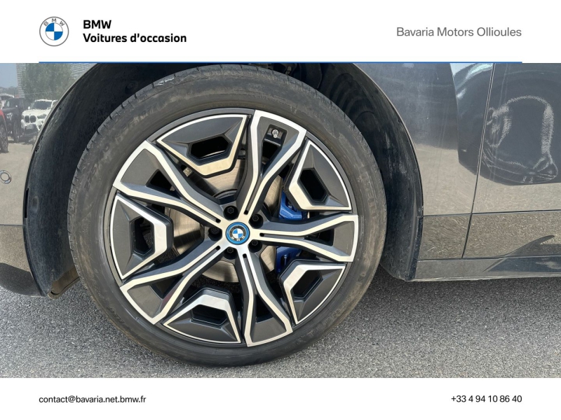 iX xDrive40