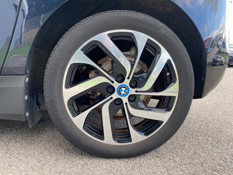 i3