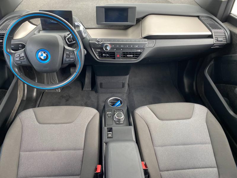 i3