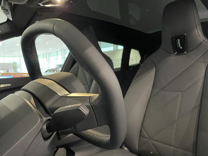iX xDrive40