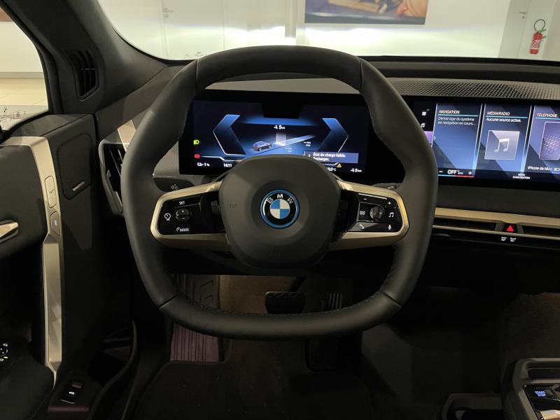 iX xDrive40