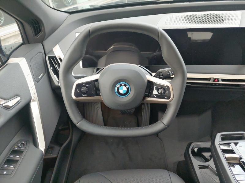iX xDrive50