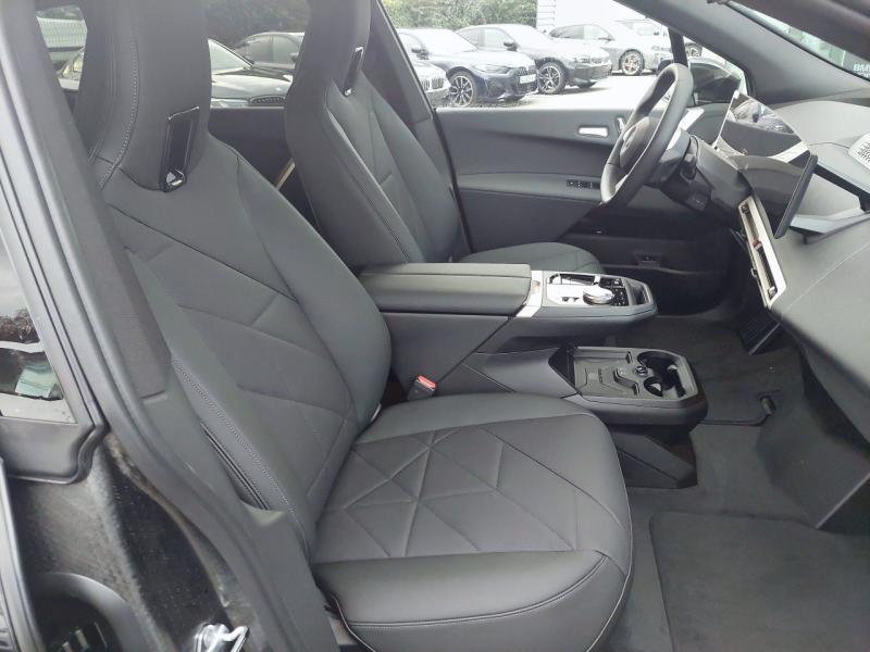 iX xDrive50