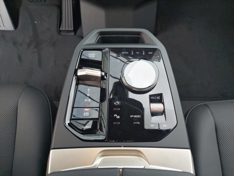iX xDrive50