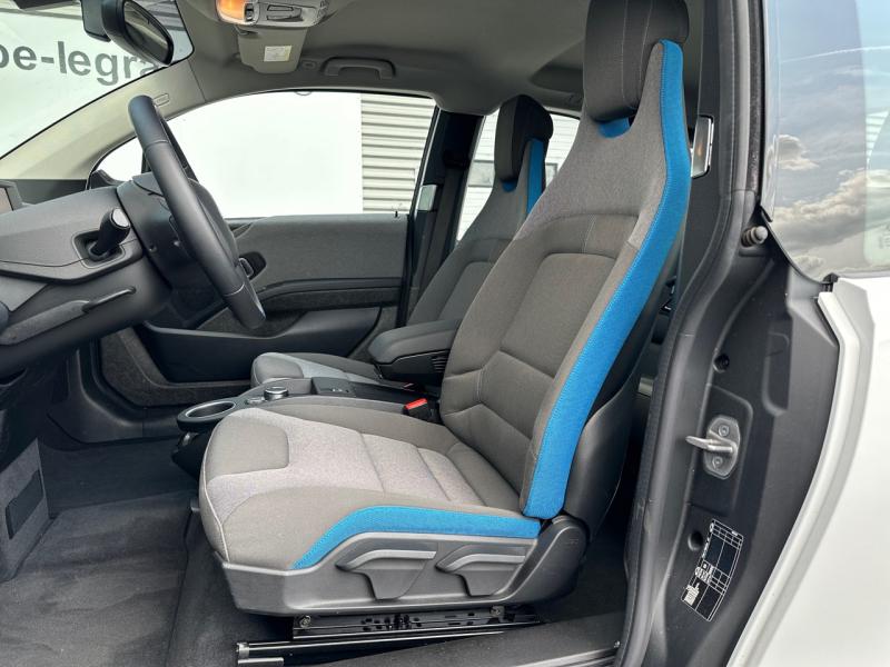 i3