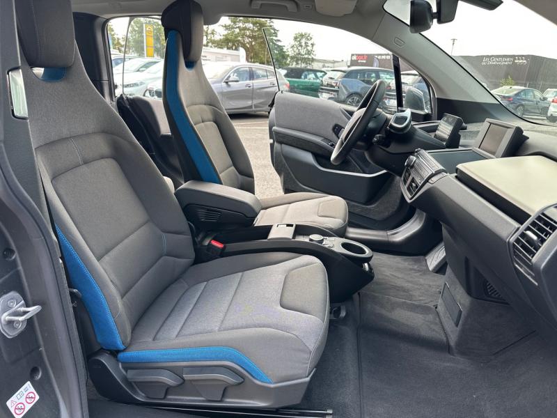 i3