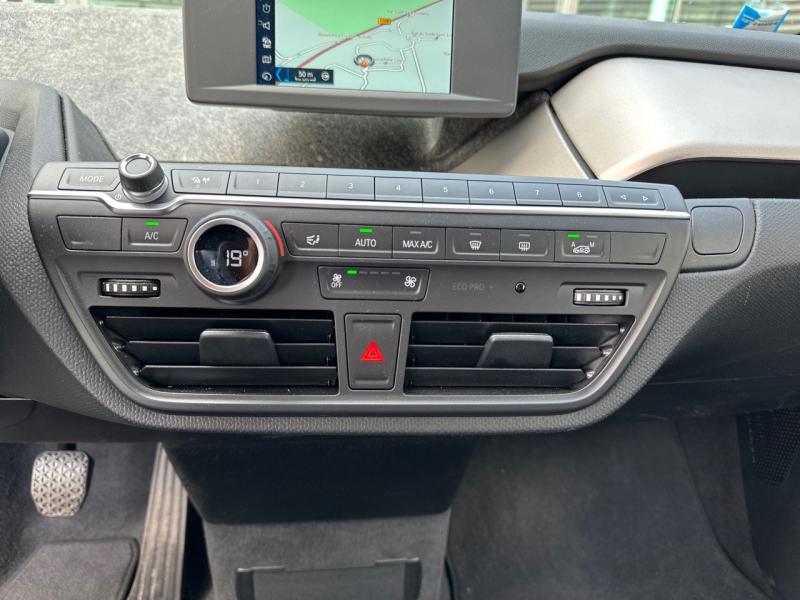 i3