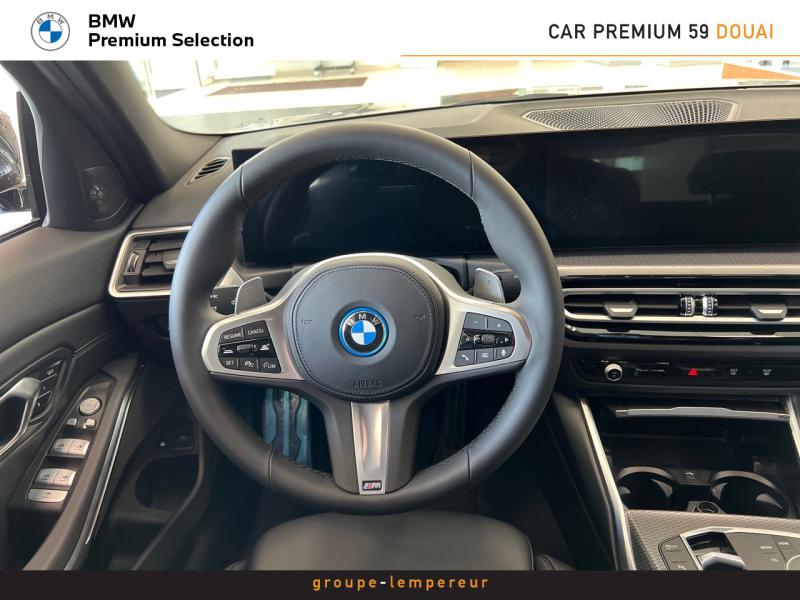 330e xDrive Limousine