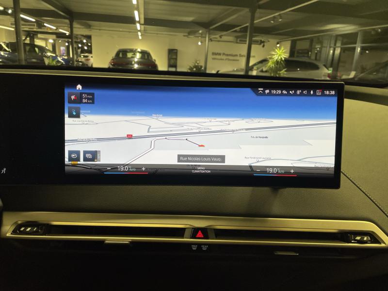 iX xDrive50