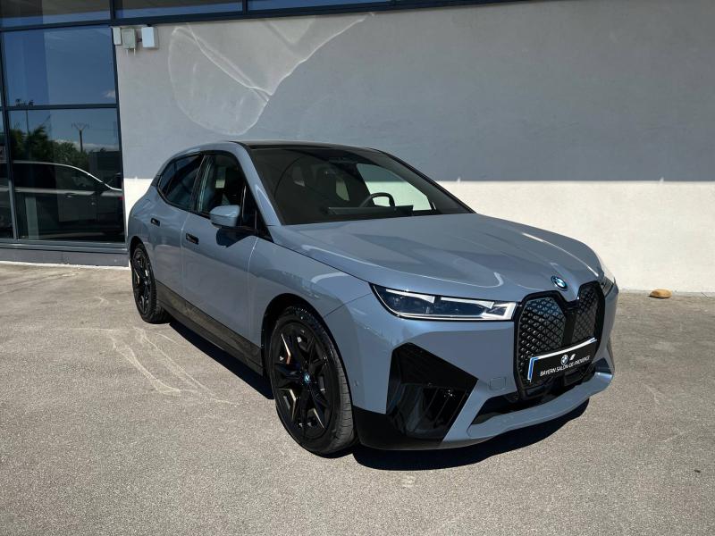 BMW iX xDrive50 523 ch 